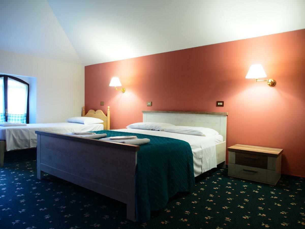 Hotel Parco Fola Albinea Bagian luar foto