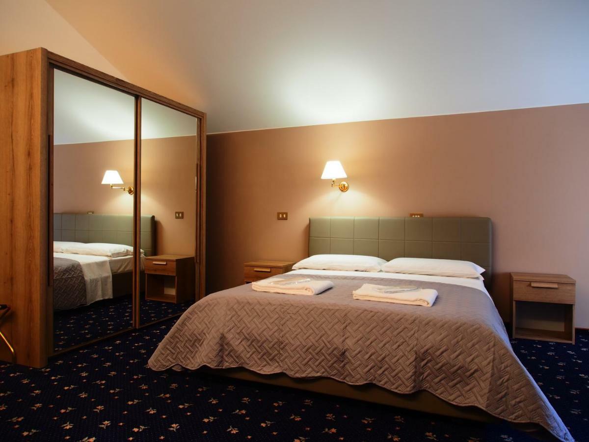 Hotel Parco Fola Albinea Bagian luar foto