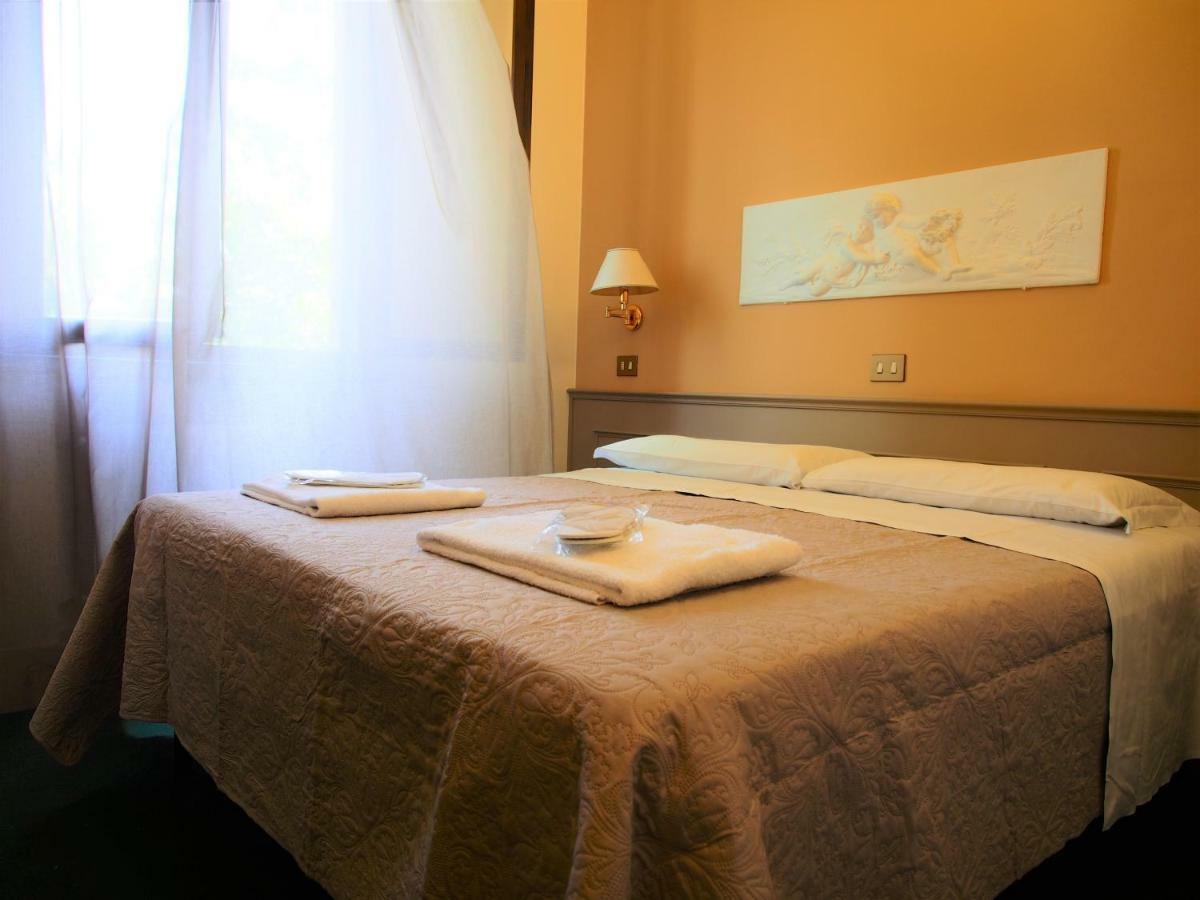 Hotel Parco Fola Albinea Bagian luar foto