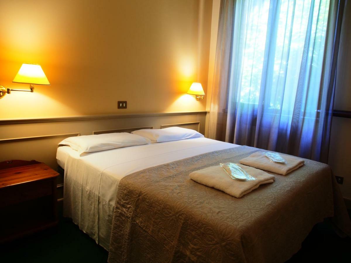 Hotel Parco Fola Albinea Bagian luar foto