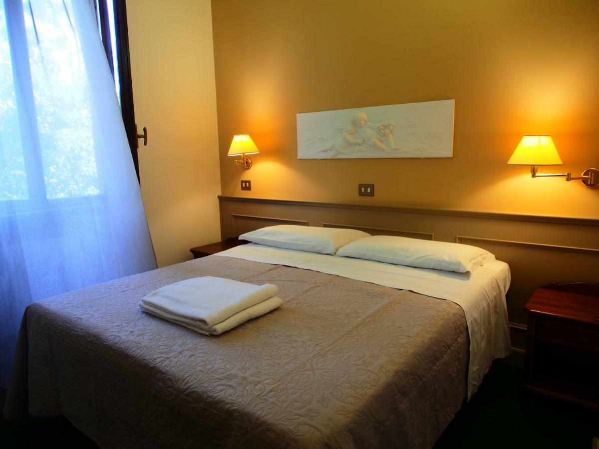 Hotel Parco Fola Albinea Bagian luar foto