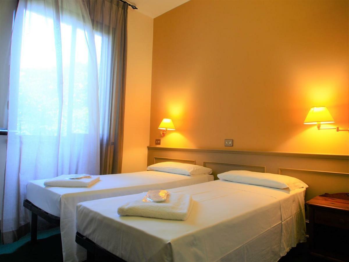 Hotel Parco Fola Albinea Bagian luar foto