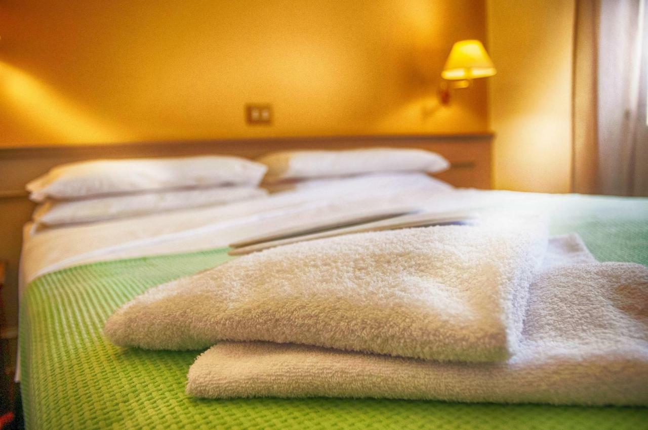 Hotel Parco Fola Albinea Bagian luar foto